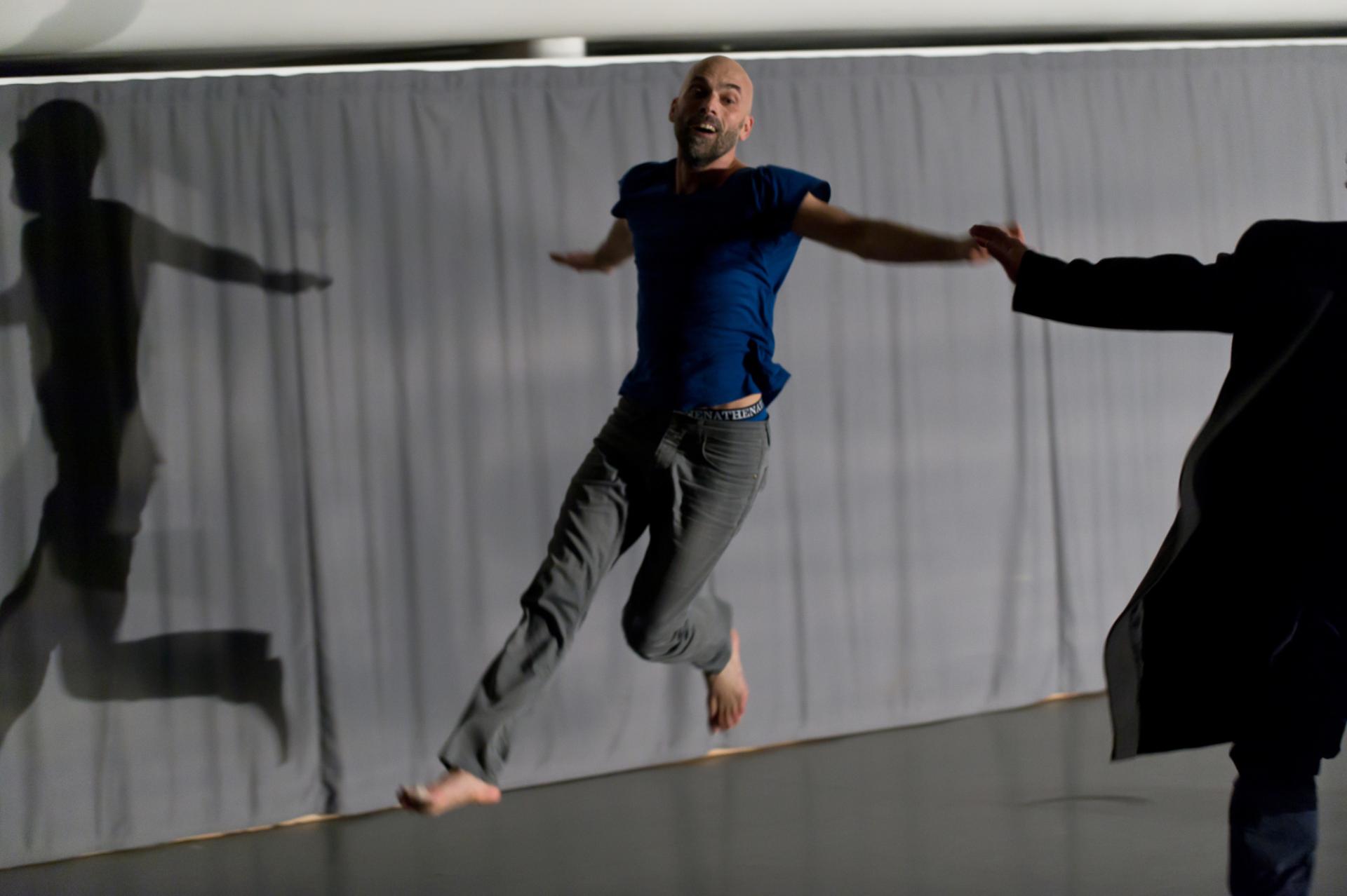 Résidence de création – J&rsquo;allais oublier – Sylvain Groud – solo